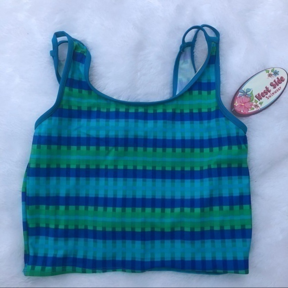 🎁 NWT SWIM SUIT TOP     BBB1